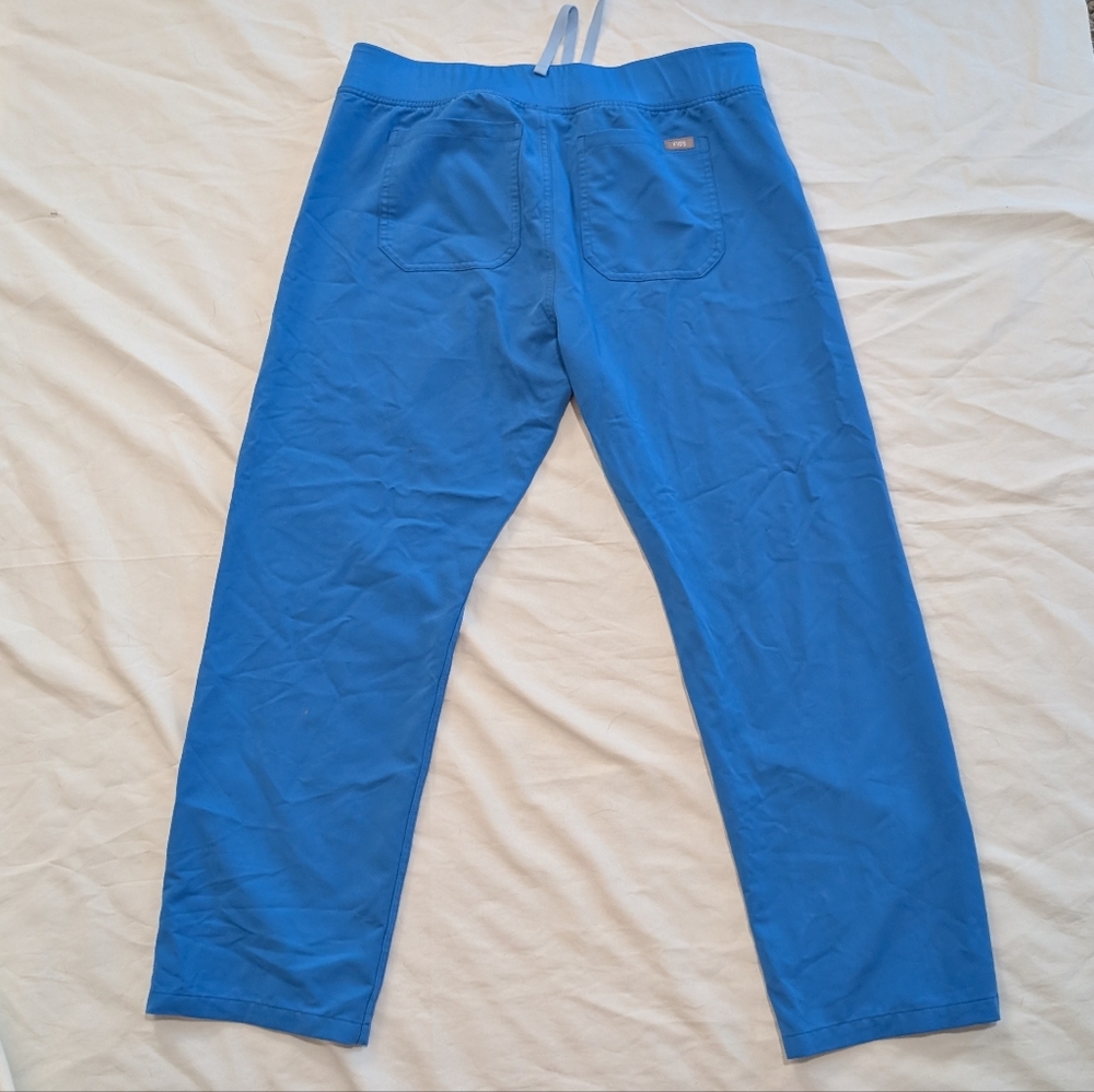 Figs Women’s Scrub Pants in Bright Blue